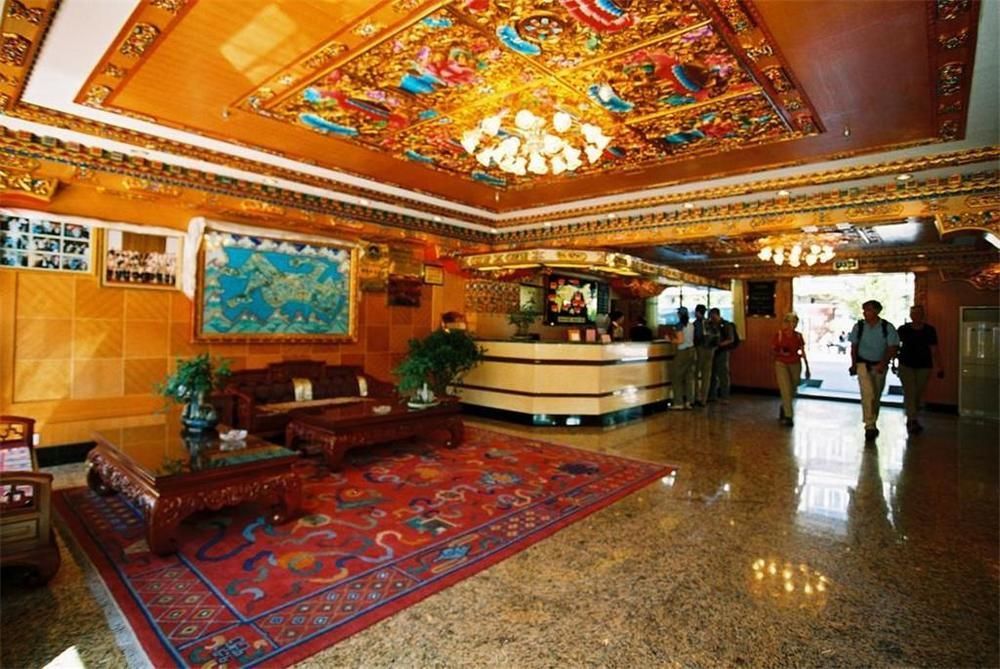 Yak Hotel Lhasa Esterno foto