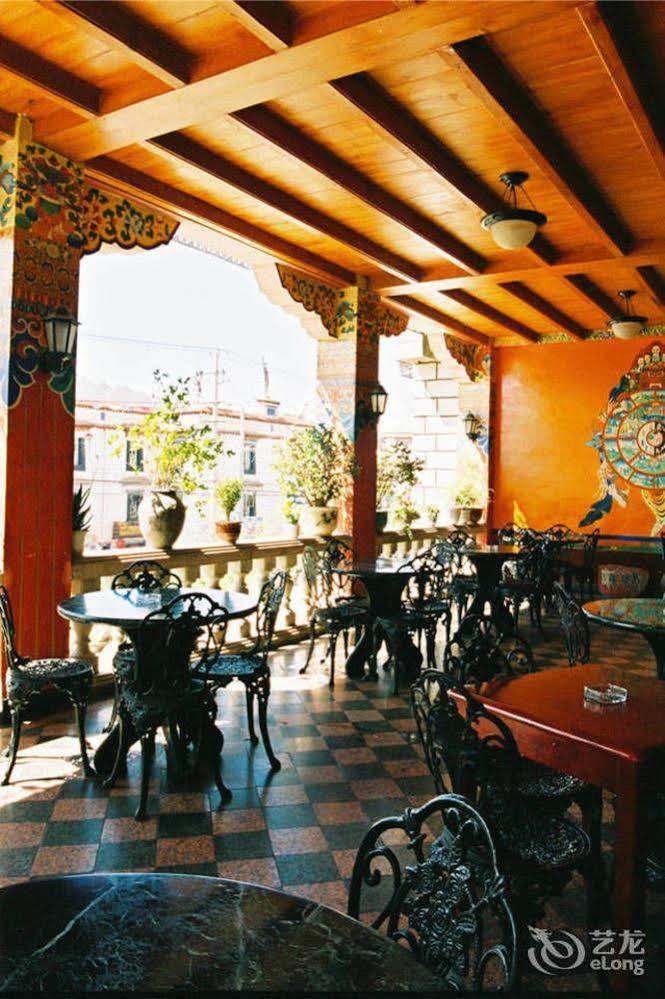 Yak Hotel Lhasa Esterno foto