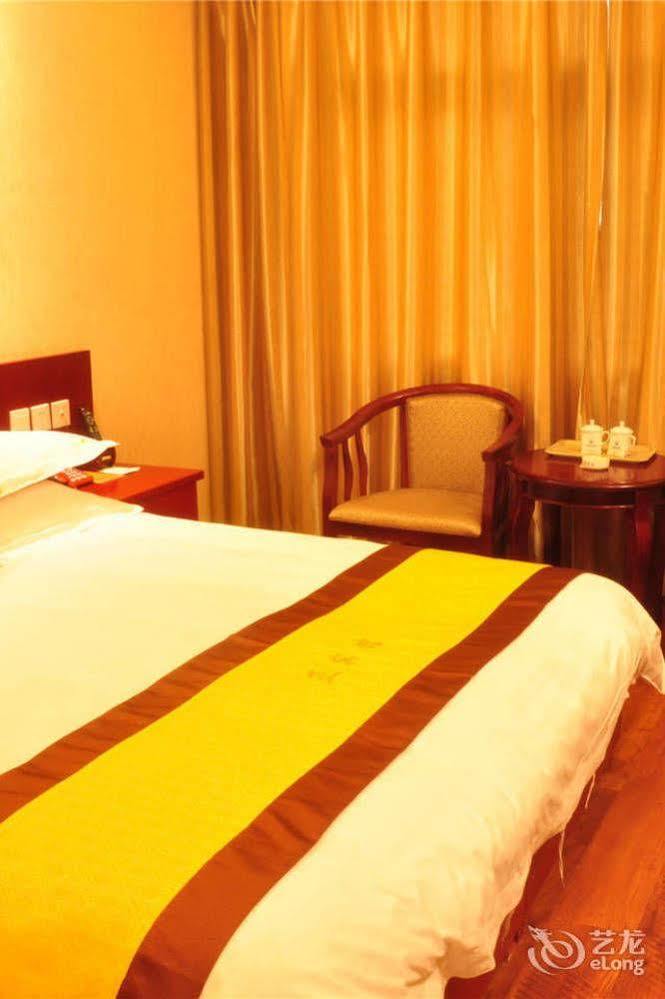 Yak Hotel Lhasa Esterno foto