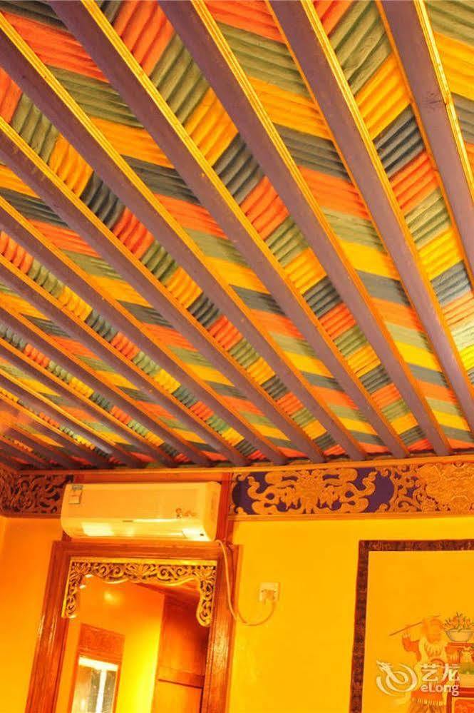 Yak Hotel Lhasa Esterno foto