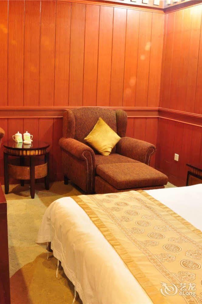 Yak Hotel Lhasa Esterno foto