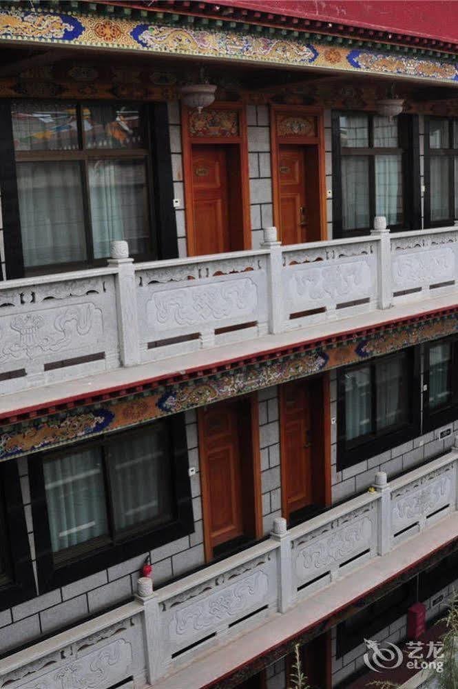 Yak Hotel Lhasa Esterno foto